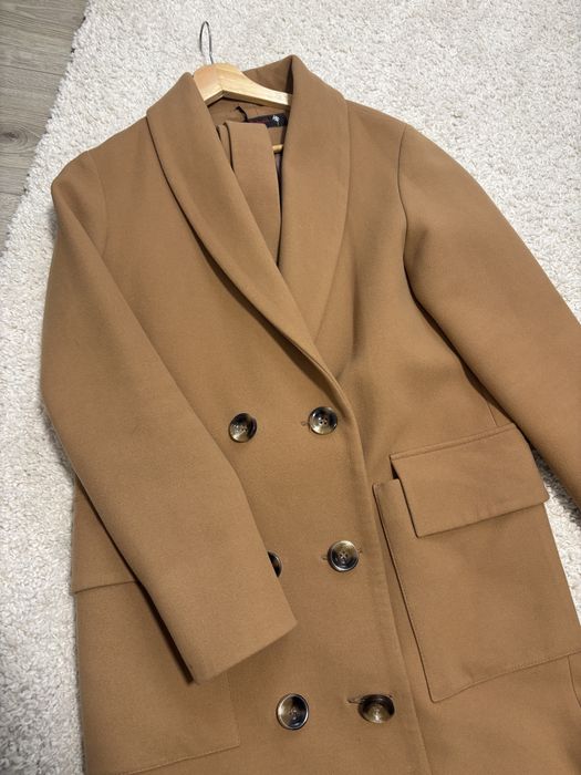 Жіноче демісезонне пальто