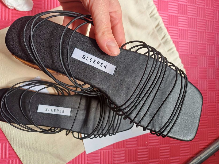 Продам жіночі Strappy Sandals