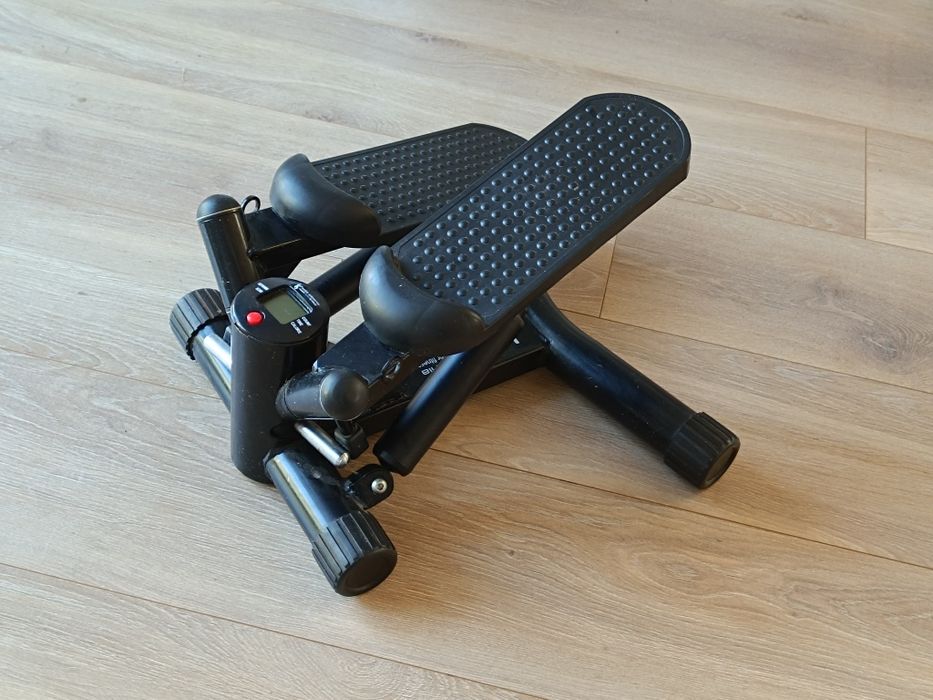 Steper skrętny z licznikiem