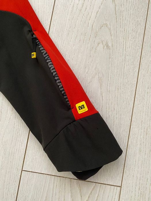 чоловіча софтшельна вело куртка Mavic Primaloft size S-M