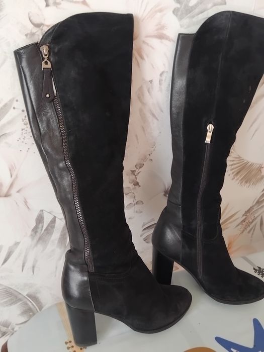 Продам женские сапоги