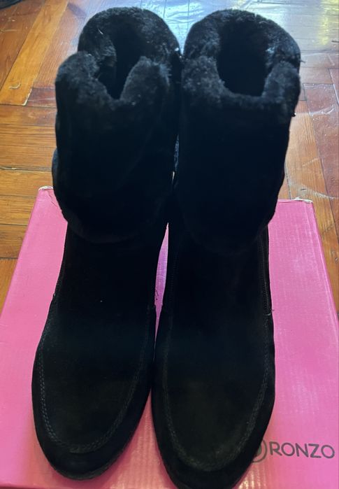 Зимові жіночі чоботи