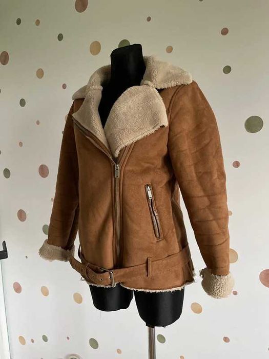 Kurtka zimowa ramoneska kożuszek stradivarius S