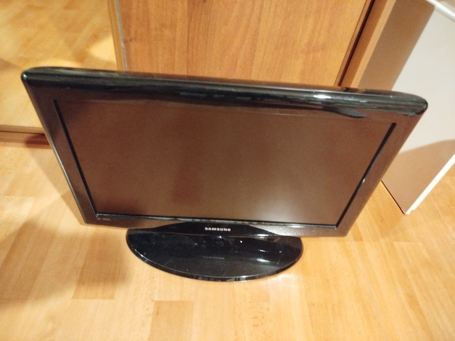 Telewizor 23" Samsung LE23R81B