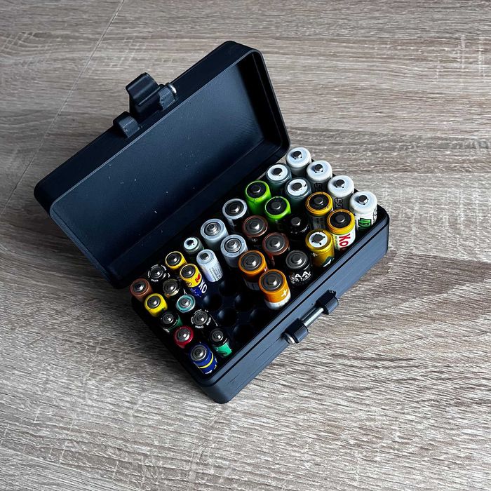 Battery Box pudełko na baterie, akumulatory, paluszki, organizer