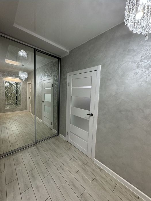 Подобово Vip апартаменти у самом центрi мicта