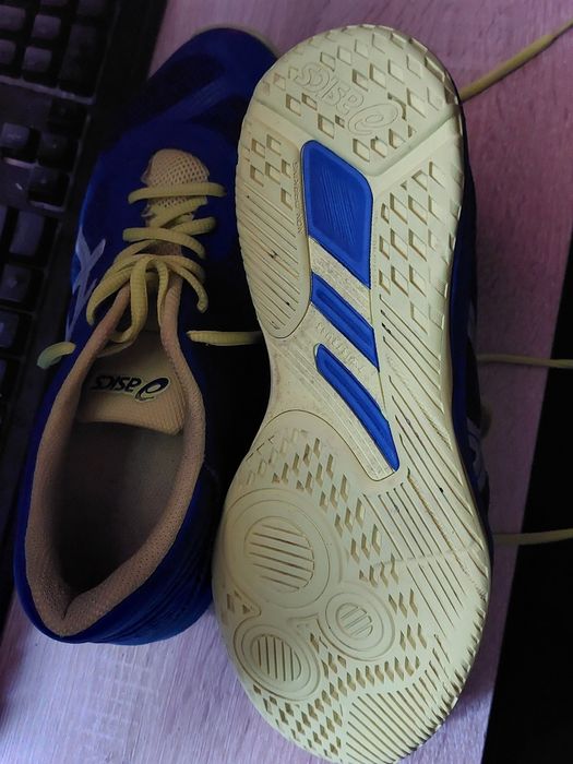Asics netburner  rozmiar  42,5