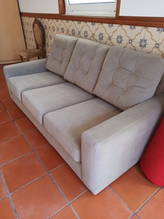 Sofá Novo de 3 lugares