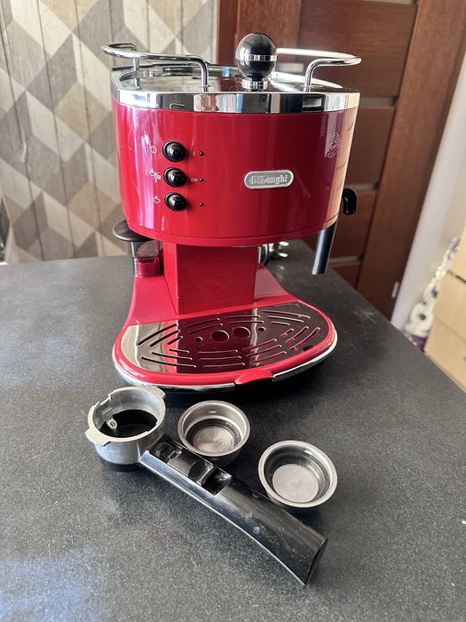Ekspres ciśnieniowy kolbowy DELONGHI Icona Vintage ECOV 311.R