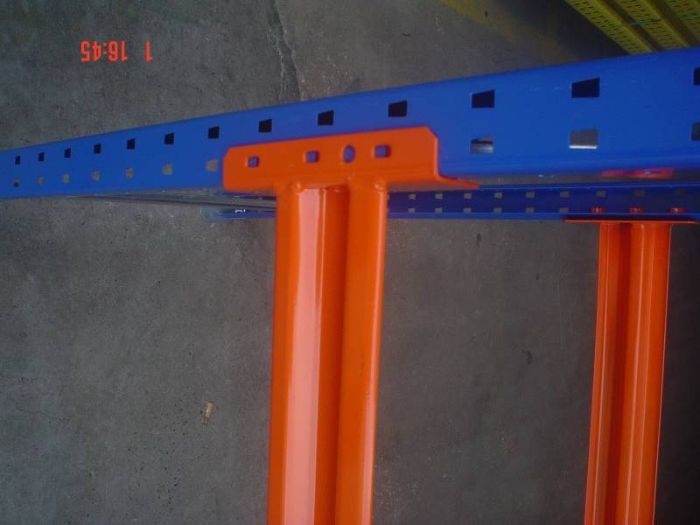 estantes de arrumação diversa