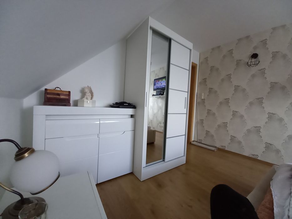 Komoda biała używana