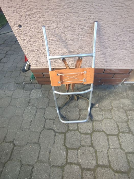 Aluminiowy stelaż do plecaka