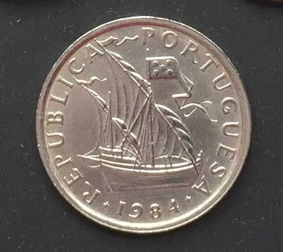 Moeda 5$00 cupro / níquel - Portugal - 1984