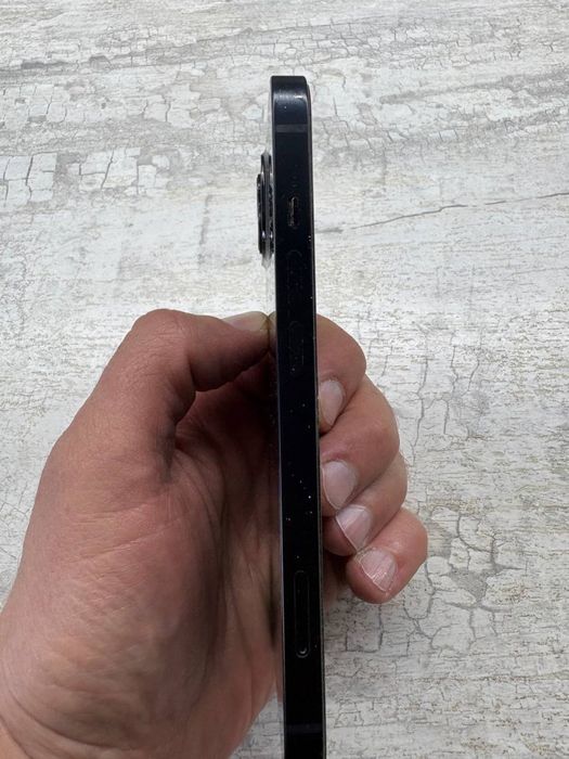 Продам iphone 13 neverlock 128 gb