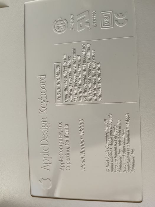 Apple Keyboard M2980433985882371532803