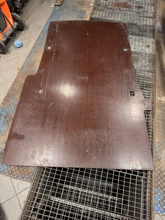 Oryginalna podloga vw Caddy Maxi (long)