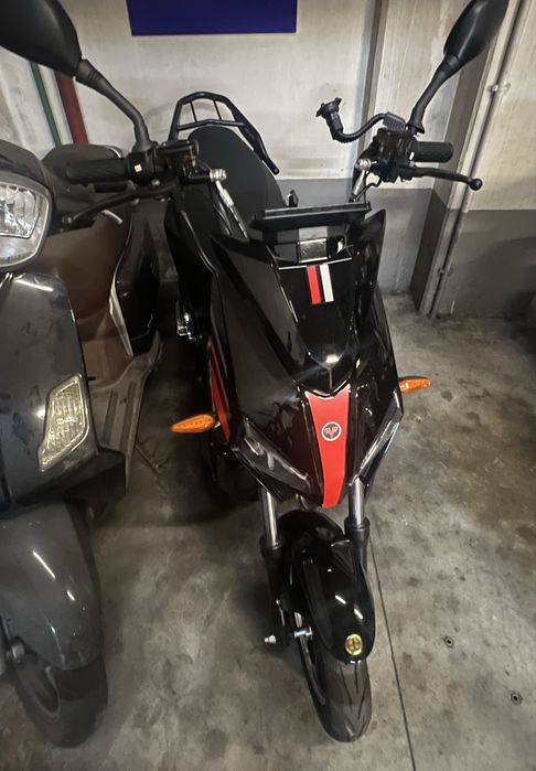 Scooter Elétrica Voltrish Vision TX - 5 meses de uso e apenas 738km rodados - Não precisa de carta de condução - Bateria Removivel