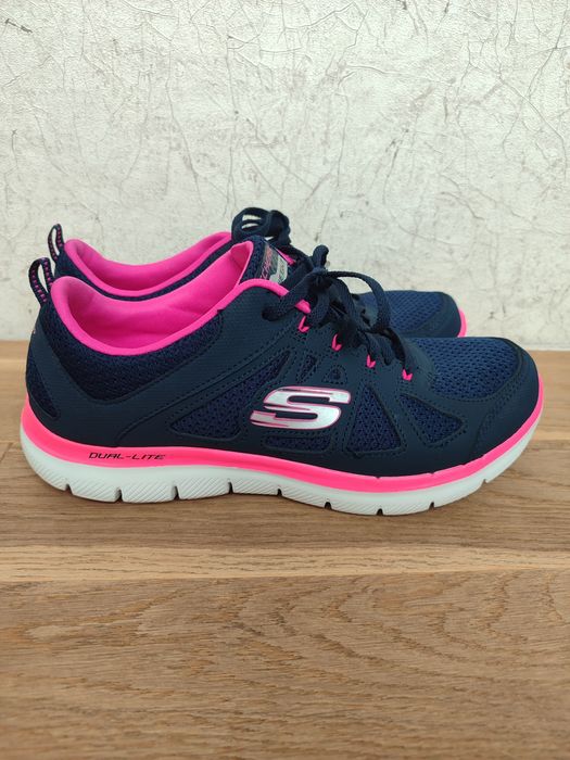 Жіночі кросівки Skechers