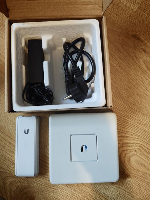 Unifi USG + cloud key