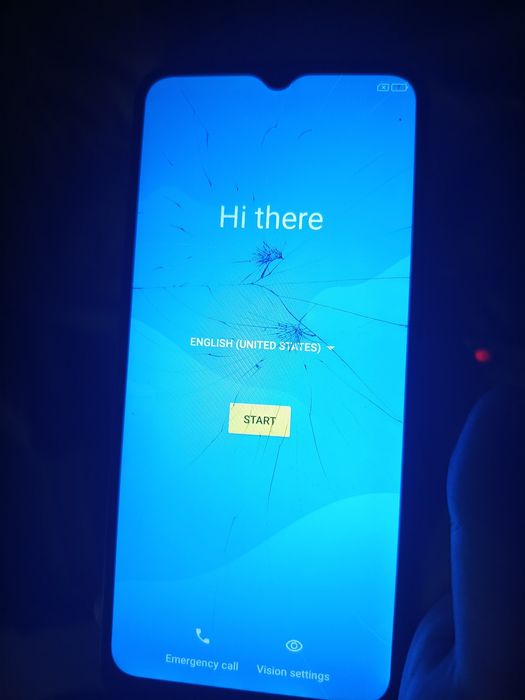 Uszkodzony smartfon flow 9 Kruger matz 32 GB pamięci