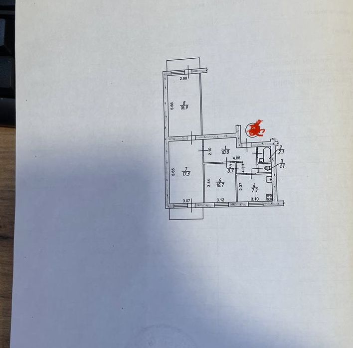 3 кімнатна,Шевченківський ,Корищенко (Кузнецова),36