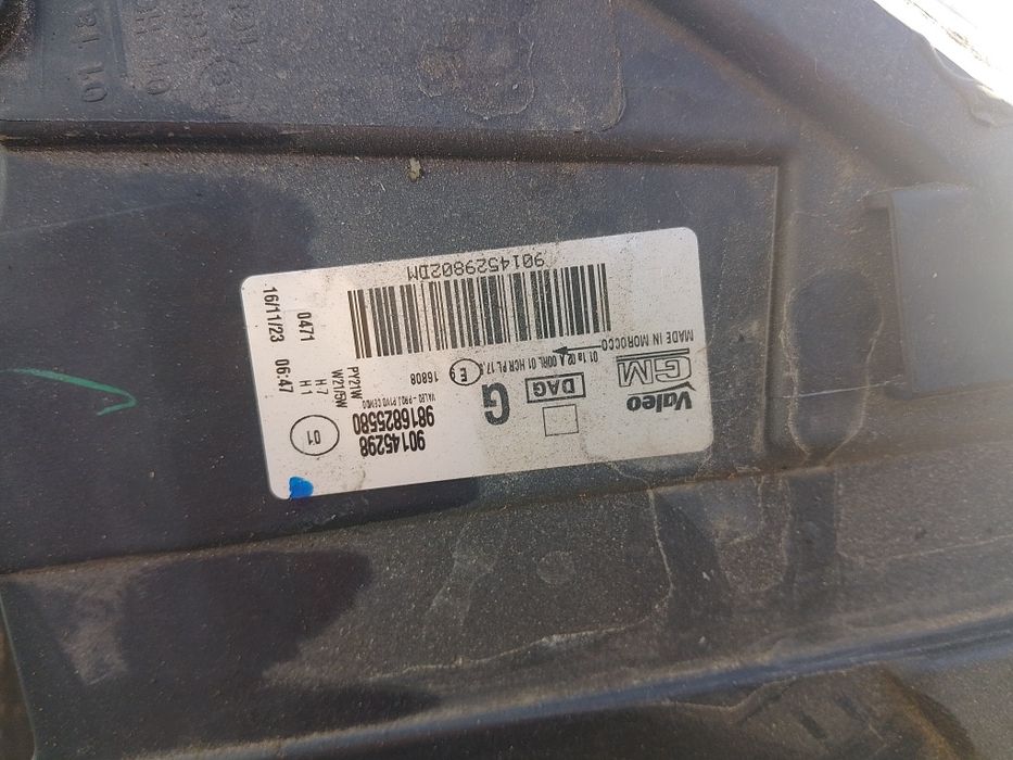 Opel combo E lampa lewa przód 2024r