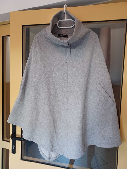 Szare Poncho/Peleryna z golfem  marki F.B. Sister rozmiar L/XL.