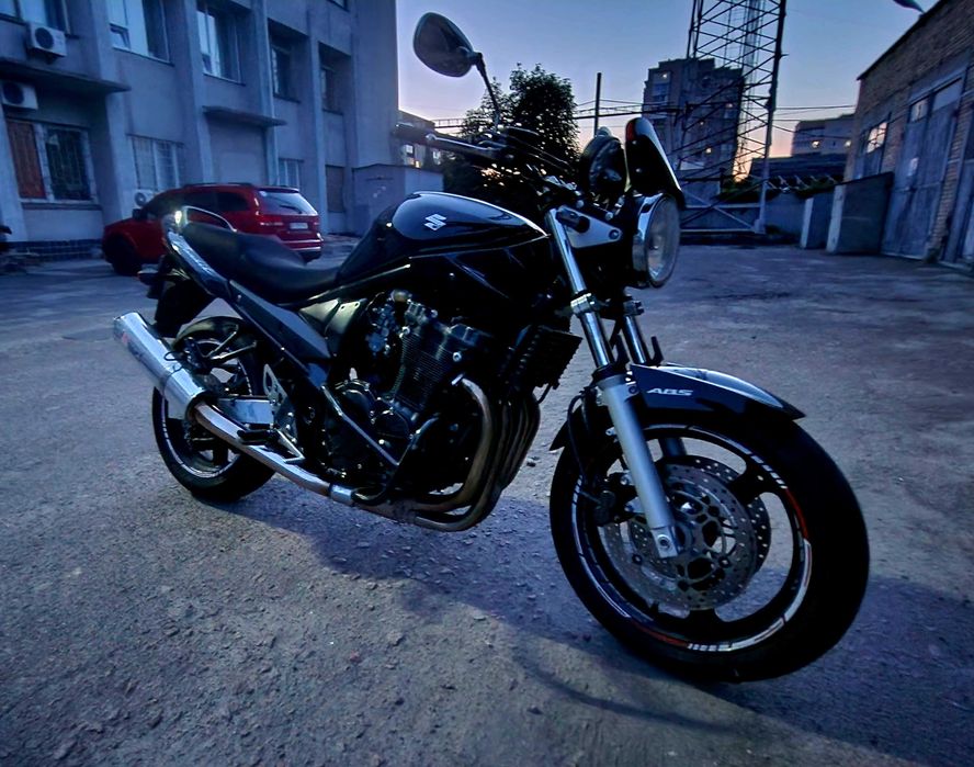 Мотоцикл SUZUKI BANDIT 650