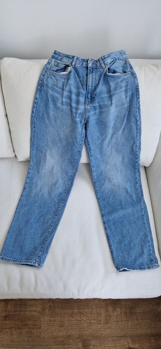 Spodnie dżinsowe Bershka rozmiar 34
