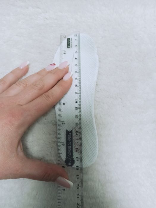Оригінал Fila, 28 розмір, устілка 18 см, кросівки для дівчинки