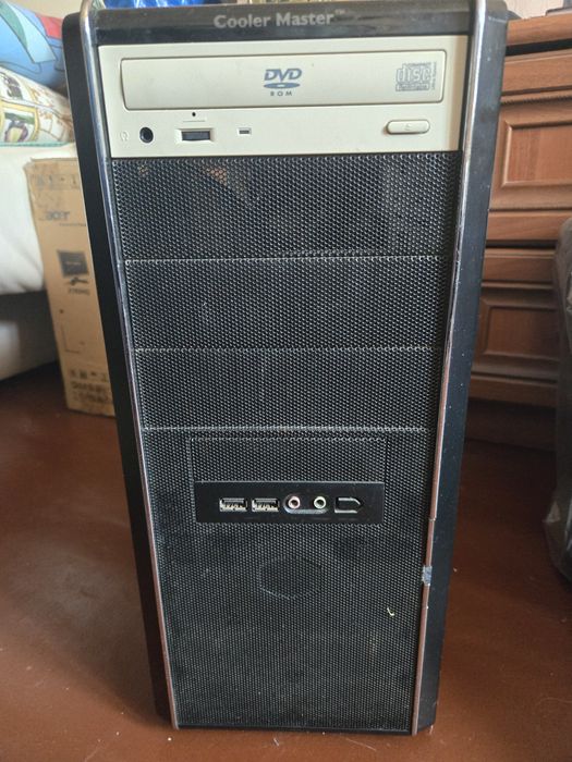 Комп'ютер системний блок материнська плата процессор