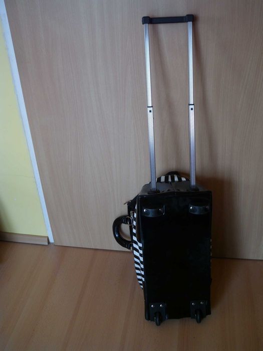 Plecaki różne i kolorowe