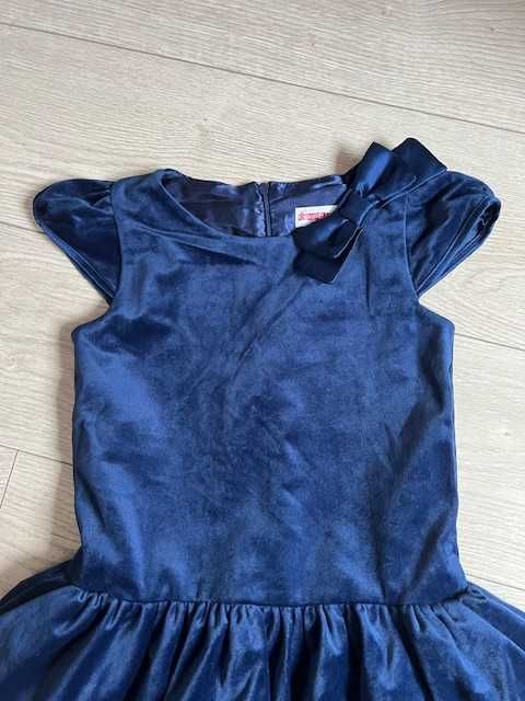 Wizytowa sukienka nowa bez metki '134