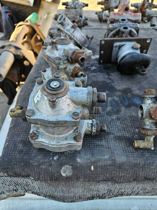 Тормозной кран, главный, пневмо кран Маз, Краз, Камаз, Зил