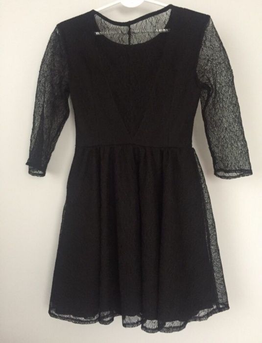 Czarna sukienka MOHITO