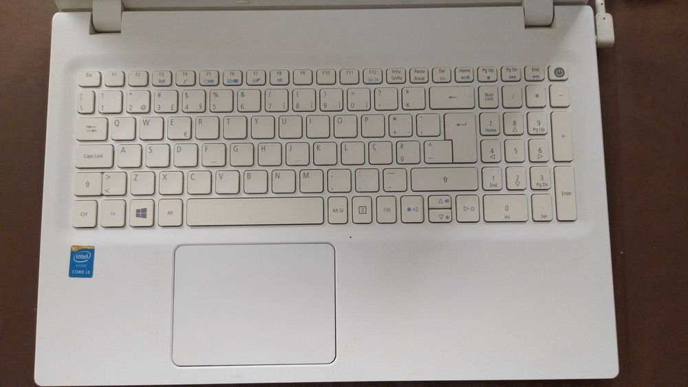 Portátil Acer Aspire 15.3" – Excelente Estado