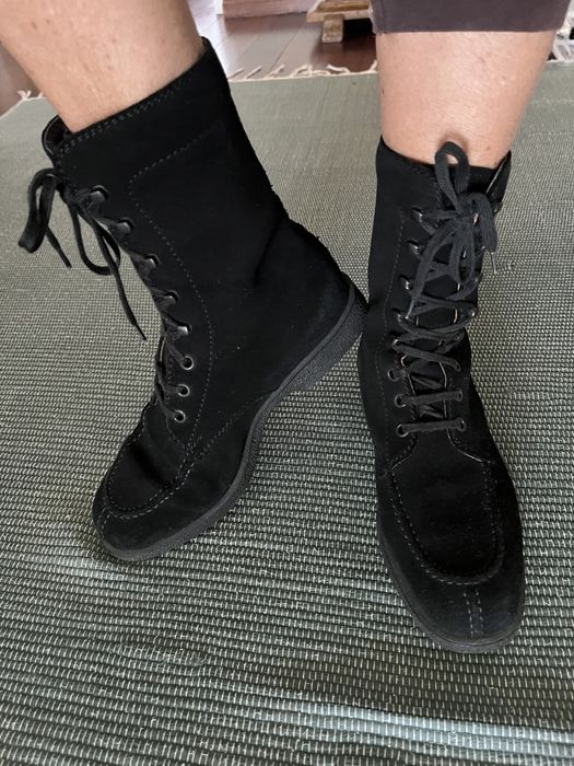 Botins de camurça pretos 36