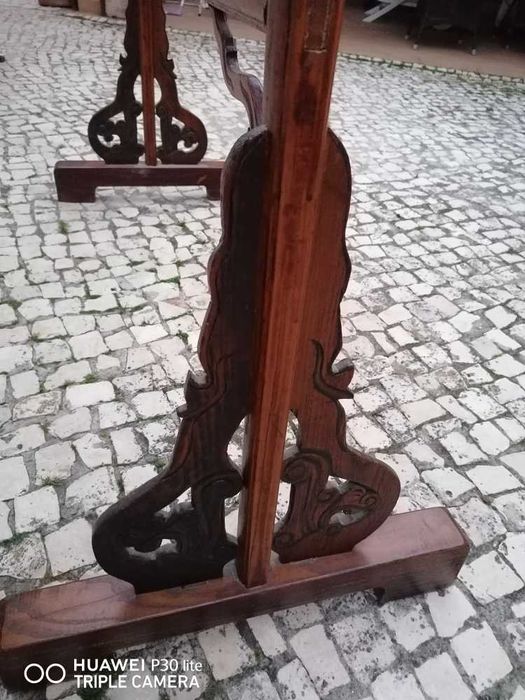 Cabide Chinês em madeira