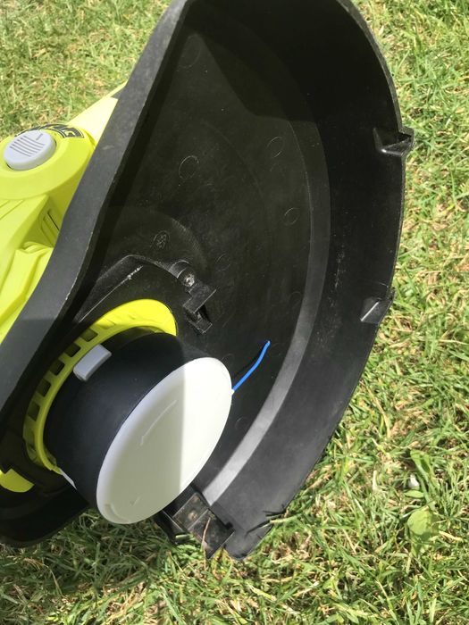 Тример акумуляторний Ryobi OLT1832 ONE+, ширина ходу 25-30 см з Англії