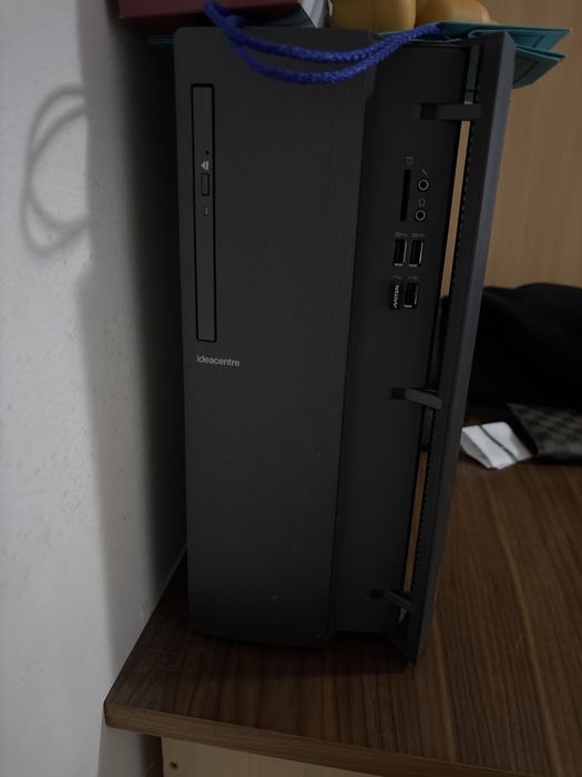 Torre e monitor gaming