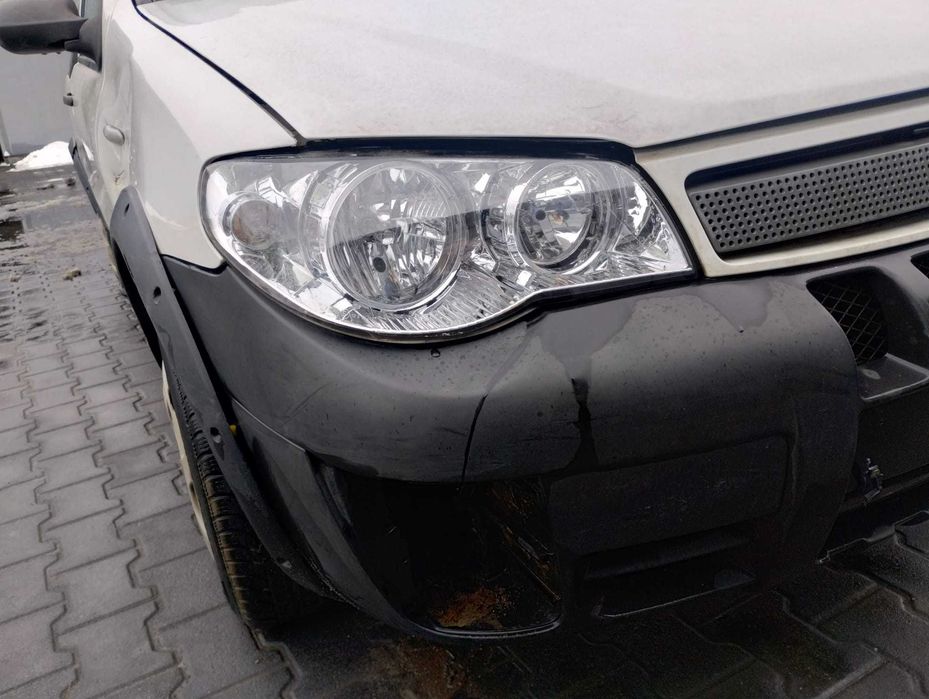 lampa przód przednia prawa Fiat Strada Pickup, części
