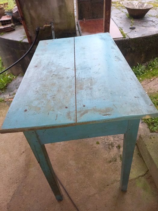 Vendo móveis antigos