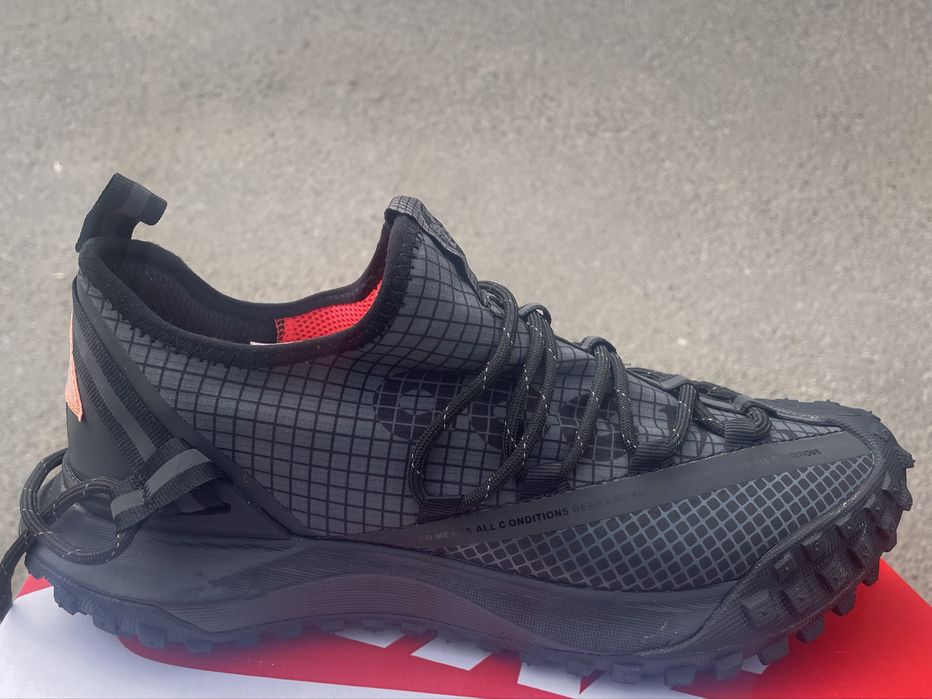 Nike ACG Mountain Fly Low DA5424-001 41-45 в наявності