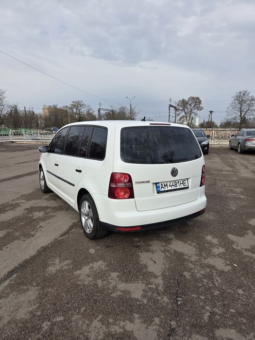 Продам Volkswagen Touran  2009 рік