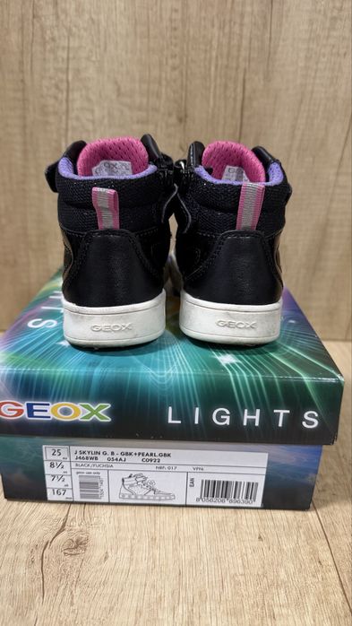 Високі кросівки черевики демі  Geox 25 р 16,7 см мигаючі