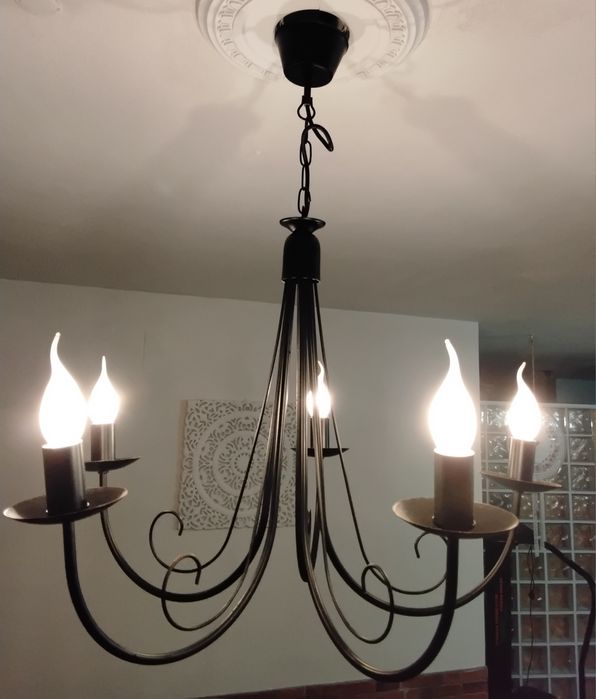 Candeeiro de teto com lâmpadas led