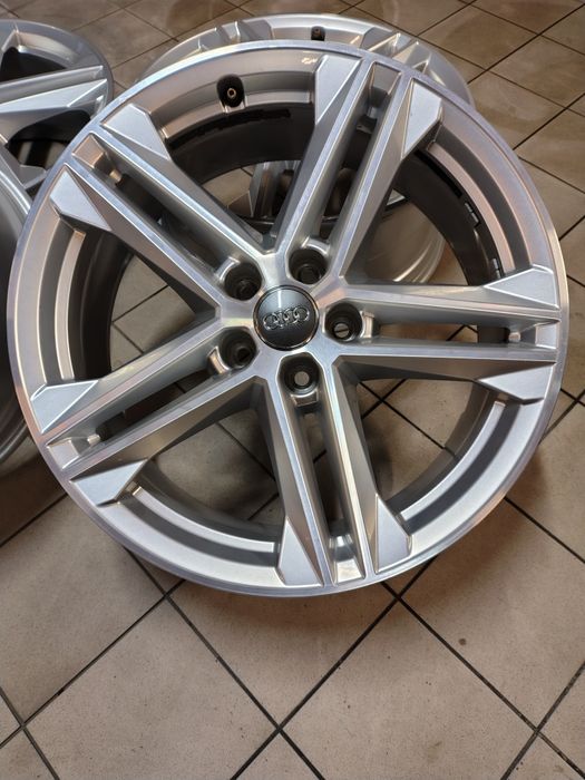 Audi 19" OEM alufelgi A4 B5 B5 B7 B8 B9 A5 A6 C5 C6 C7 Q5 Q3 A7