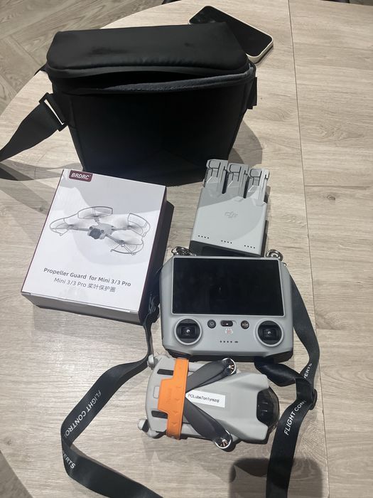 dron Dji mini 3 zestaw z kontrolerem
