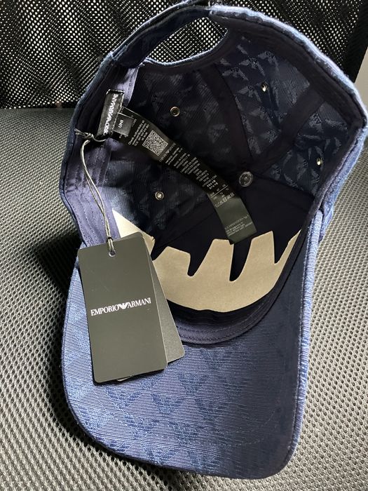 Emporio Armani granatowa czapka z daszkiem Nowa