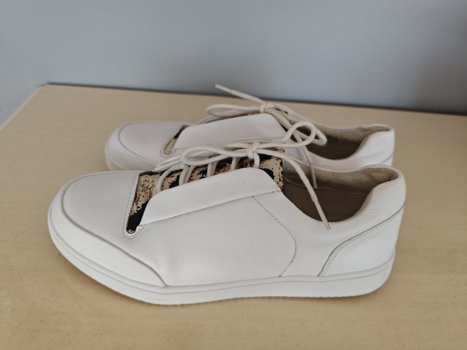 Sneakersy skórzane buty Esmara r.38